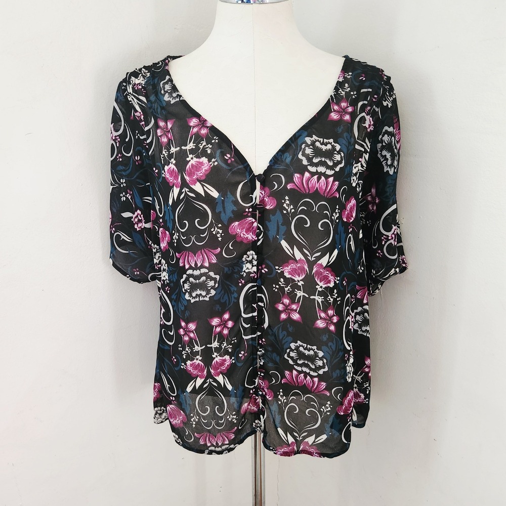 Torrid Womens 00 Floral Scroll Sheer Chiffon Button‎ Front V-Neck Blouse Black